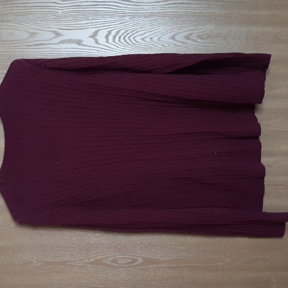 Maroon cable knit sweater - Picture 2 of 4